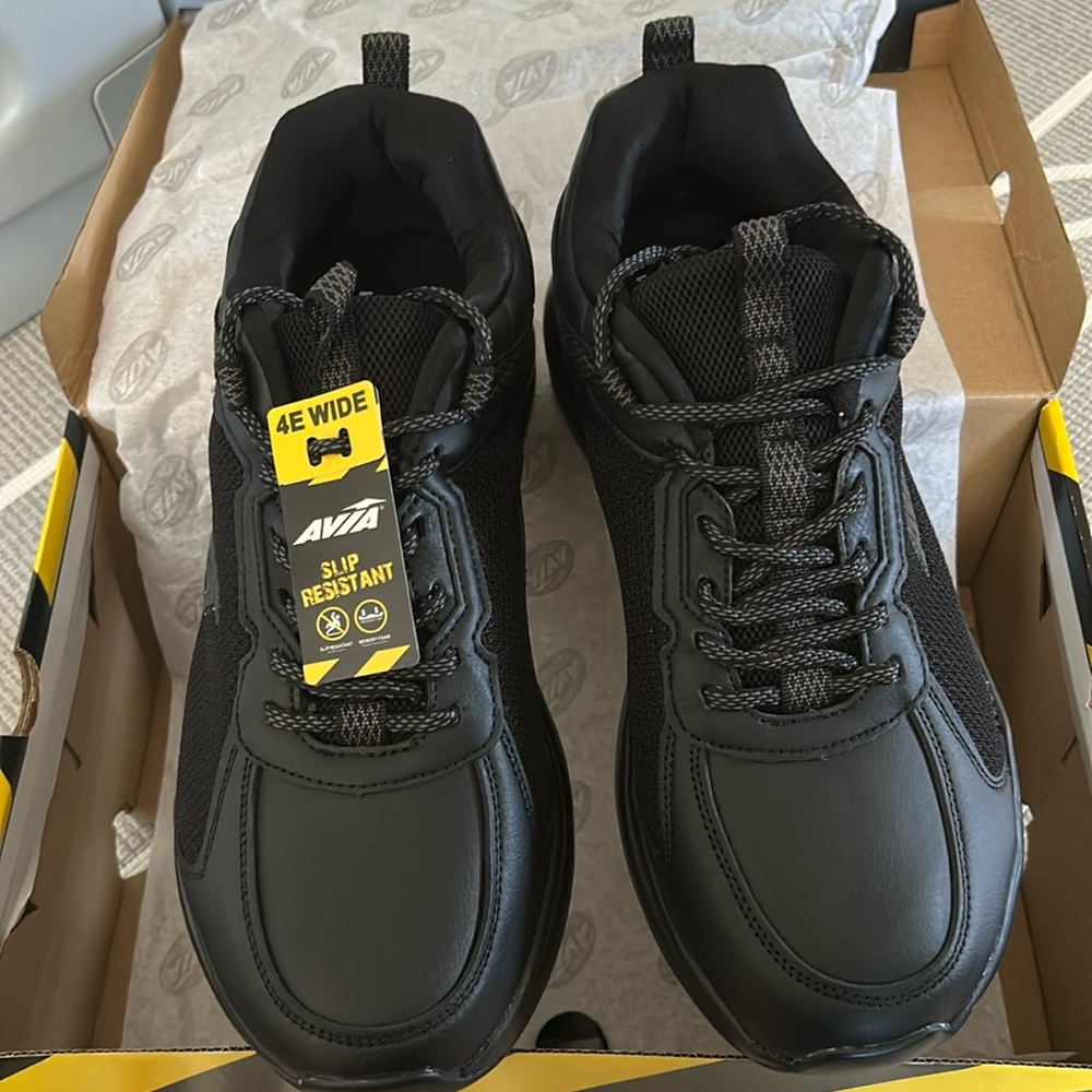 New! Avia Canyon SR Black_Wide_size 11